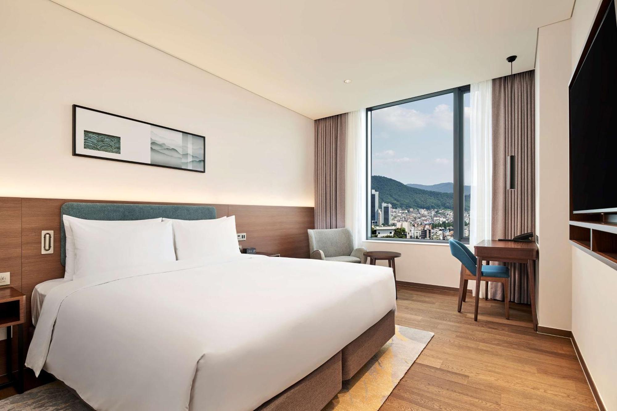 Hilton Garden Gangnam Hotel