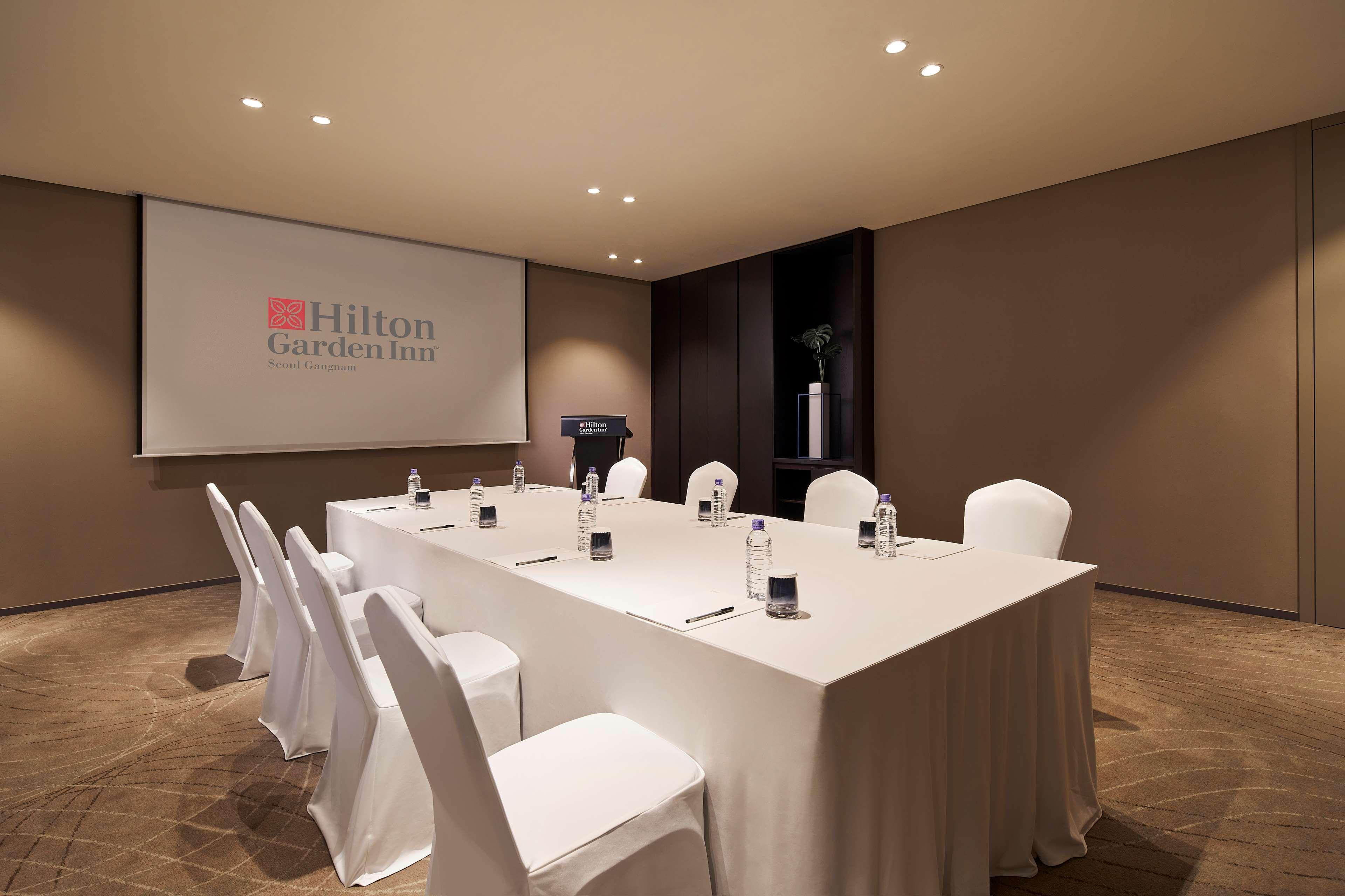 Hilton Garden Gangnam Hotel